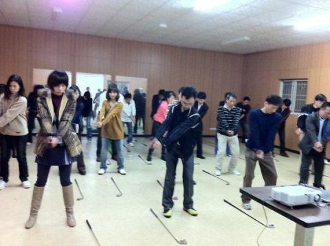 建造揮桿高爾夫教學工作室 - 企業團體班上課情況-2