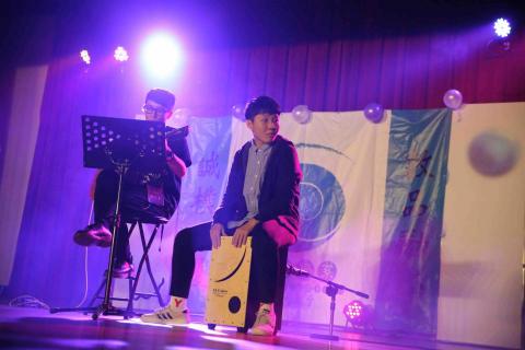 胡妤曦 - 社團表演