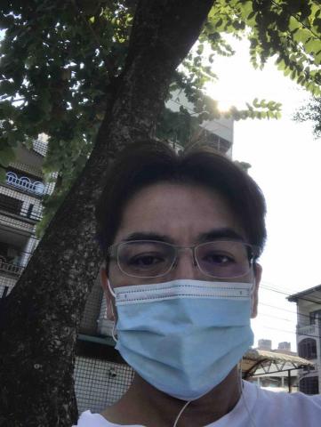 提供臨時託嬰服務的專家楊