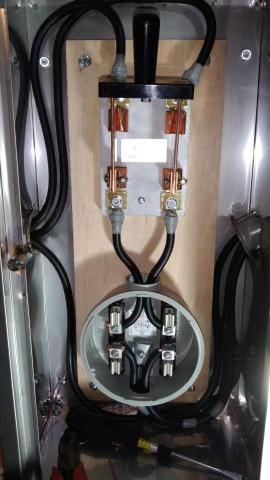 明皓水電維修 - 閘刀200 錶座135A 38平方 明皓水電維修 - 閘刀200 錶座135A 38平方