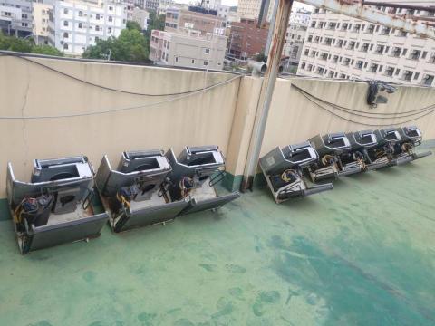 圓宿興業股份有限公司 - 窗型冷氣清洗保養。