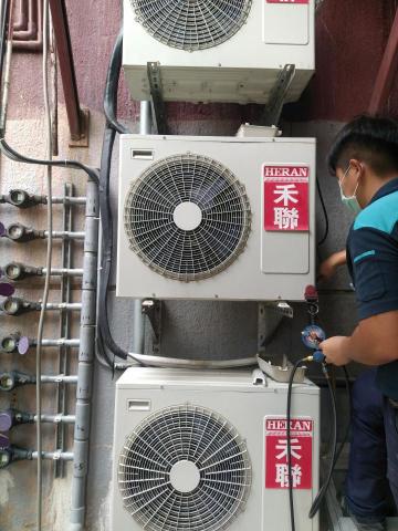 黃國賢 - 居家或營業場所，各式冷氣維修處理