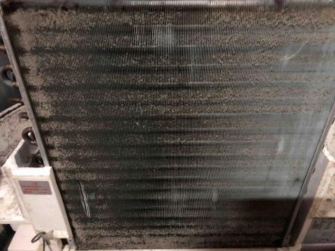 心新冷氣行 - 清洗前 心新冷氣行 - 清洗前