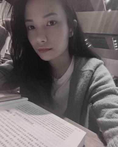 提供打字排版服務的專家Liu