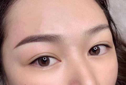 茗緻紋繡美容芳療館 - 飄眉+霧眉
時尚又自然
使用天然色乳不變藍不變綠
獨家開運眉讓你好運連連