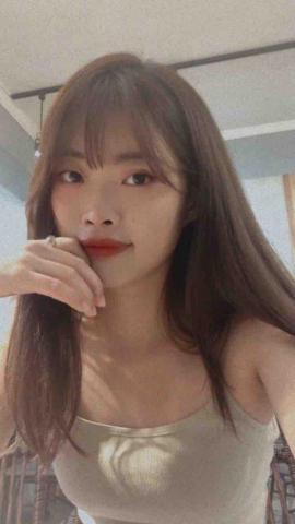 提供唱歌教学服務的專家valentina 