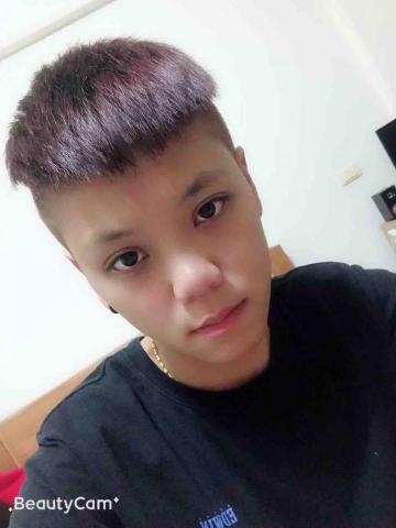 提供汽車美容服務的專家沈姿岑