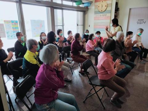 體適能、瑜伽教練 - 樂齡健康促進活動