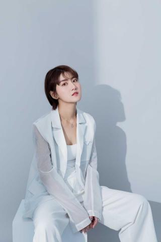 昨日映像有限公司 - Glitz hair 美髮設計師