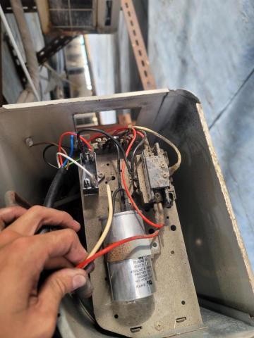 林鑫佑 - 冷氣查修維修