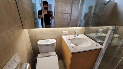 林鑫佑 - 廁所隱藏式燈座安裝