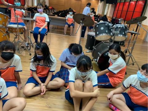 蔡宛庭 - 熱音社社團指導老師