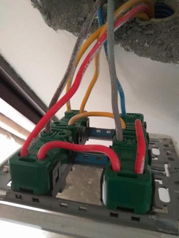 頂匠照明水電衛浴 - 開關插座裝設