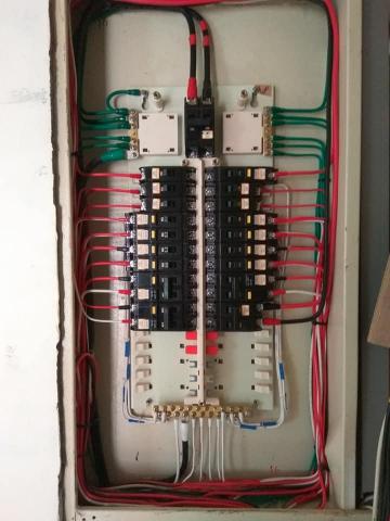 頂匠照明水電衛浴 - 分電盤線路配置
