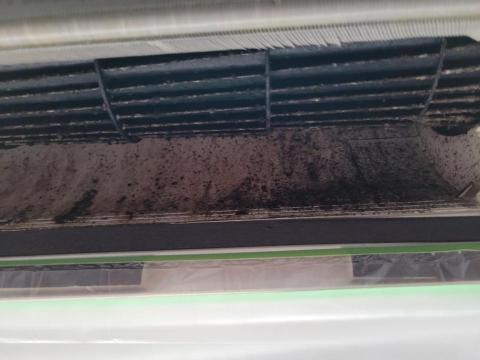 Hsu清潔「冷氣機/洗衣機」 - 冷氣機清洗前 Hsu清潔「冷氣機/洗衣機」 - 冷氣機清洗前