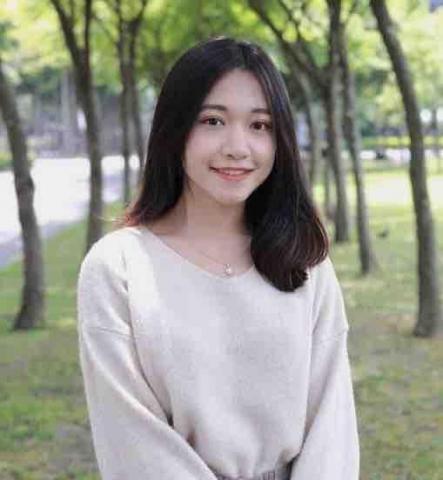 提供數學老師服務的專家羅捷伶