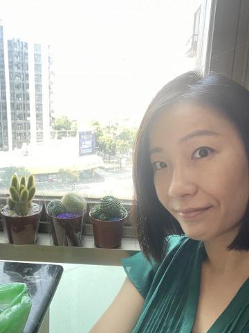 林佳敏 - 我對教導數學很有信心，對孩子的個性也很容易經過相處了解。
我喜歡教學，也樂於討論。