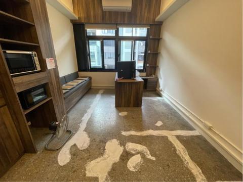 聖辰地板設計(塑膠地板代工達人賴桑) - 施工前原磨石子地板 聖辰地板設計(塑膠地板代工達人賴桑) - 施工前原磨石子地板