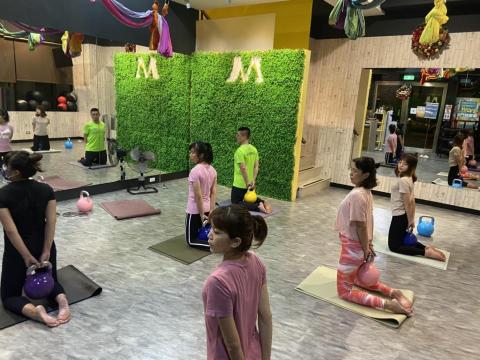 蔡家瑋. Willi. CSCS - injoy fitness裕平館 壺鈴團課 蔡家瑋. Willi. CSCS - injoy fitness裕平館 壺鈴團課