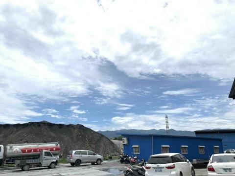 王儀甄 - 曾任職混凝土廠調度