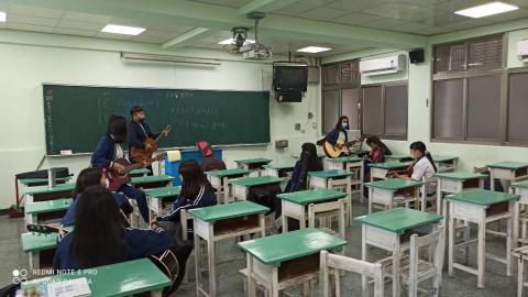 享樂音樂工作室 - 高中社團 享樂音樂工作室 - 高中社團