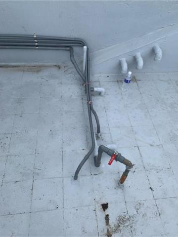 陳凱倫 - 上下水液控配管