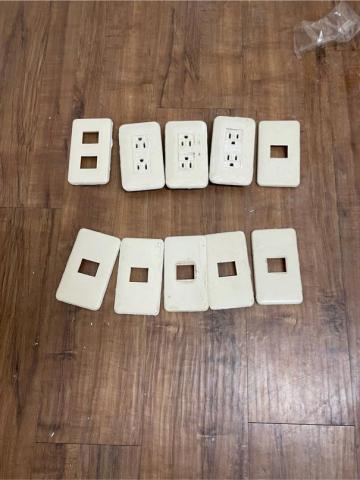 偉倫 - 電源插座更換