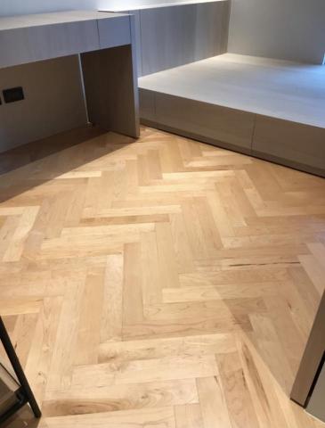 Ua Floors 台北忠孝門市 唐承國際股份有限公司 - 海島型實木地板 人字斜