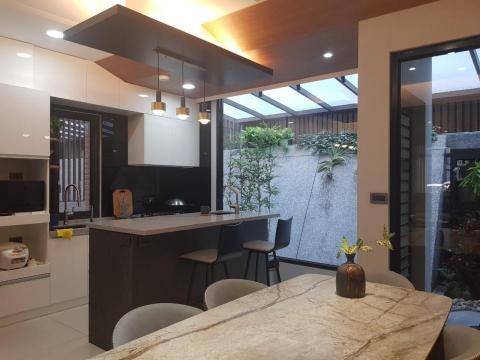 愛家裝潢設計工作室 - 廚房及餐廳~新增後花園設計