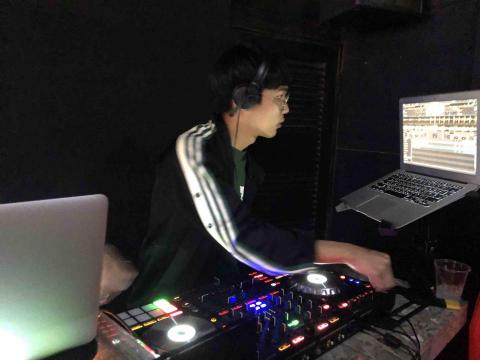 提供dj dj dj服務的專家Munchkin