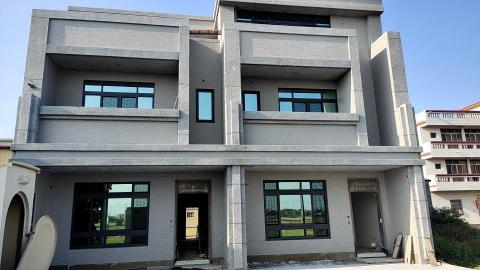 景鵬玻璃工程行 - 