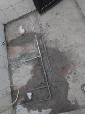 明濱工程行 - 浴室地面打除