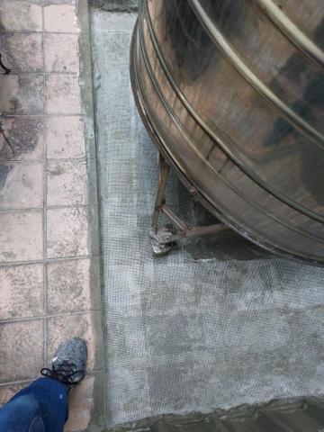 明濱工程行 - 加裝網狀，必免防水漆拉扯，造成防水漆破裂