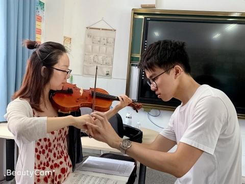 林信孜 hsinz7 🎻小提琴/ ｜初學/進階/成人 - 中國南通提琴授課