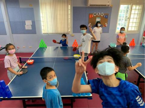 瘋乒乓桌球館 - 