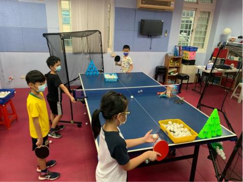 瘋乒乓桌球館 - 