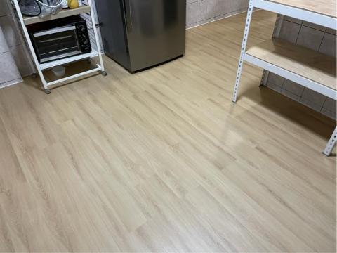 富築室內設計 地板/壁紙/窗簾 -  