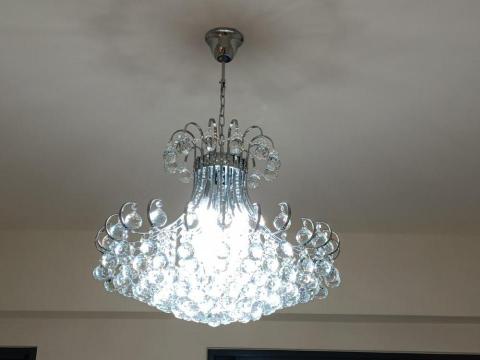 彭建龍 - 客廳水晶燈安裝