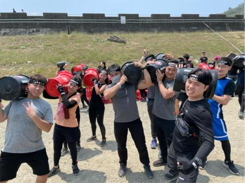 許清展 - 帶學員們參與斯巴達活動