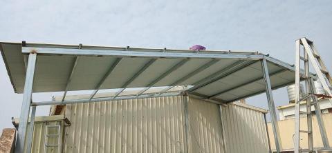 益鑫工業社 - 四樓遮雨棚