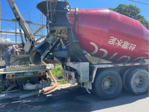 鴻凖營造股份有限公司 - 堅持品質，使用台灣水泥澆置混凝土