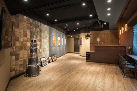 這球爵士鼓專門學院 - 