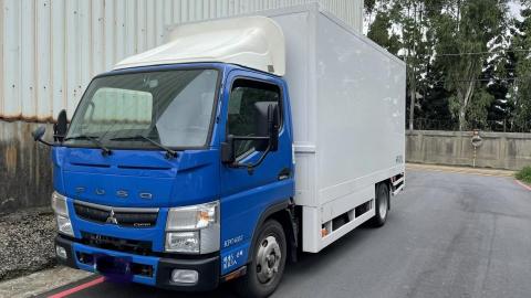 亞星貨運有限公司 - 全新5.0堅達箱型車