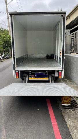 亞星貨運有限公司 - 全新5.0堅達箱型車，附大型升降電動尾門