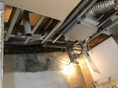 明宏水電裝潢公司 - 工業風設計