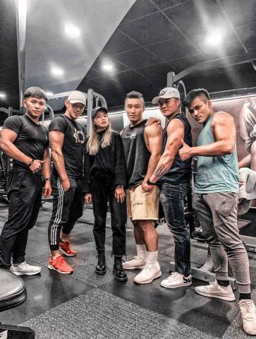 X STUDIO - 教練群?