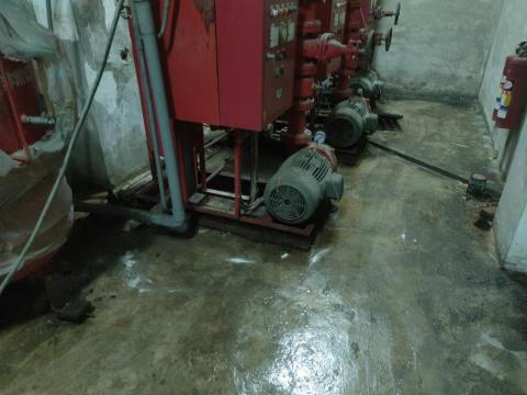裕大防水工程 - 機房嚴重漏水 裕大防水工程 - 機房嚴重漏水