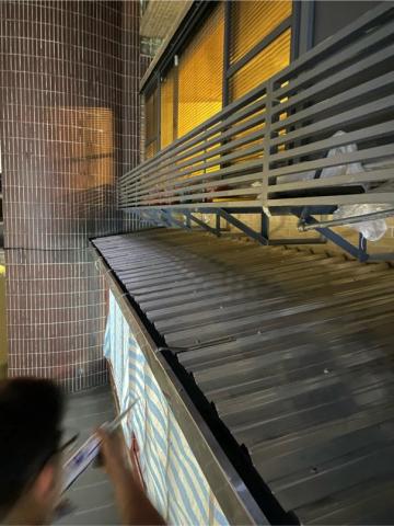 黃思宏 - 忠孝東路鎖浪板打矽利康