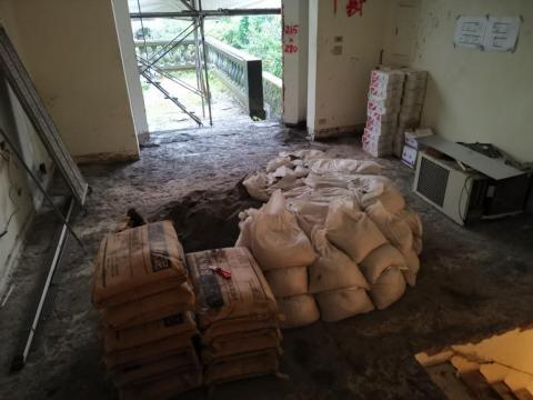 阿倫 - 透天老屋，翻新，前