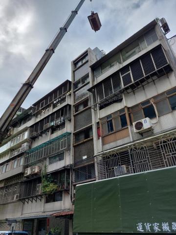 新聯精緻搬家 - 6樓頂樓大型盆栽處理 新聯精緻搬家 - 6樓頂樓大型盆栽處理